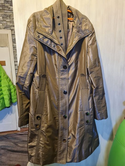 Женский демисезонный плащ