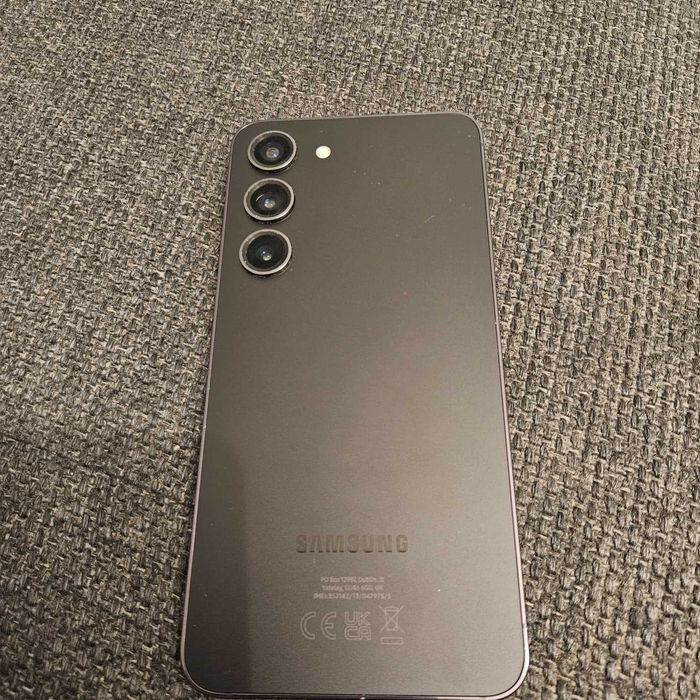 Vand telefon Samsung S23 5G, negru  8GB de RAM, memorie 256 GB, ca NOU