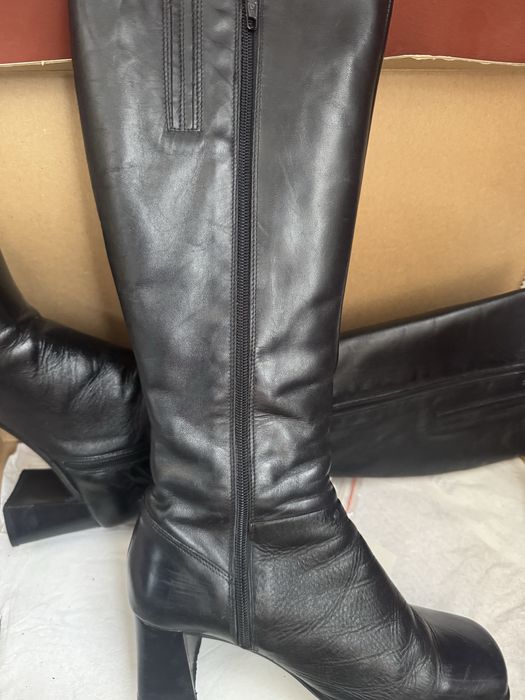 Cizme din piele romanesti la cutie