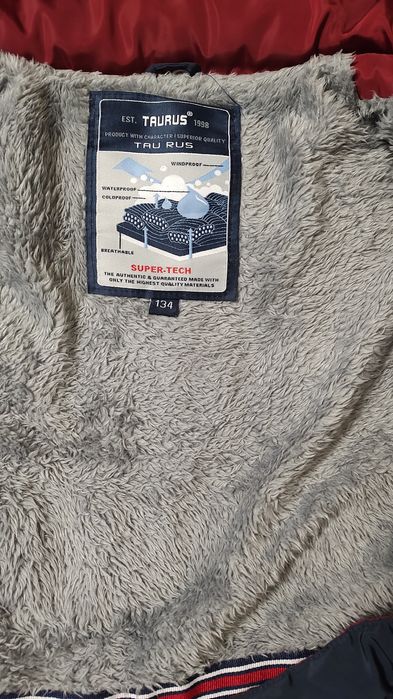 Vând geacă groasă de copii