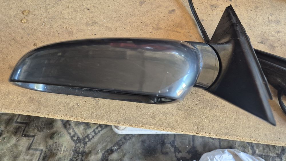 Дясно Оригинално  Ел  Огледало за Пасат 4 97- 2002г