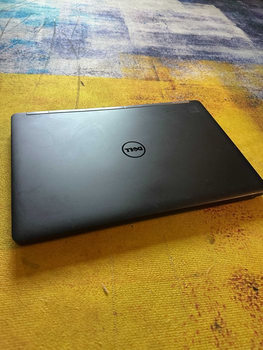 laptop Dell latitude 5570, i5 gen 6, 8 gb, ssd 120 , Full Hd