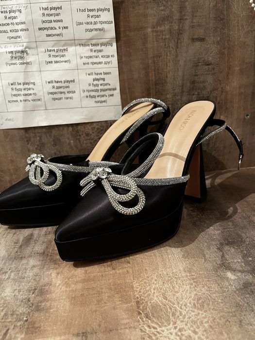 Продам черные туфли