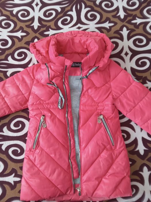 Продам весеннюю курточку