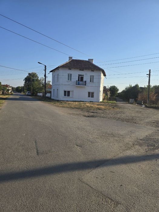 Къща след основен ремонт в Хайредин