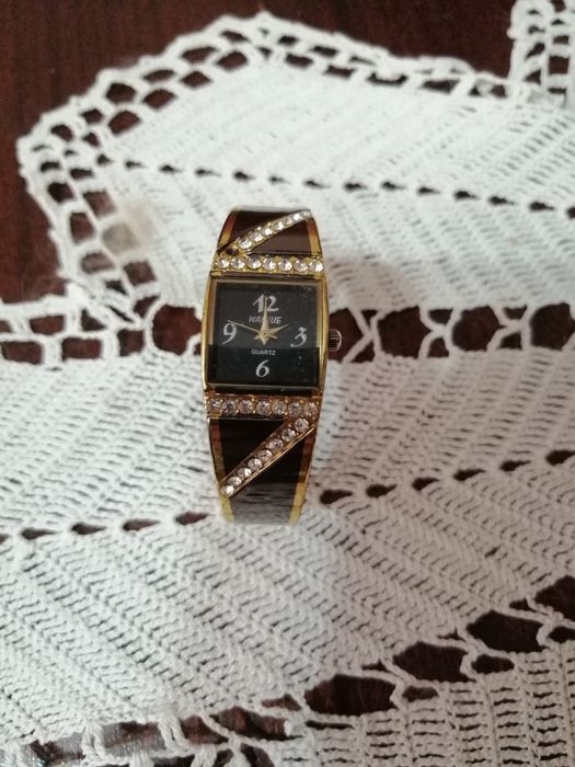 Дамски, ръчен часовник