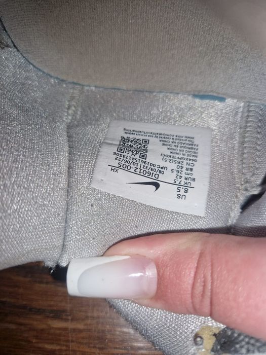 Vand Sabrina 1 si Kyrie 5 low