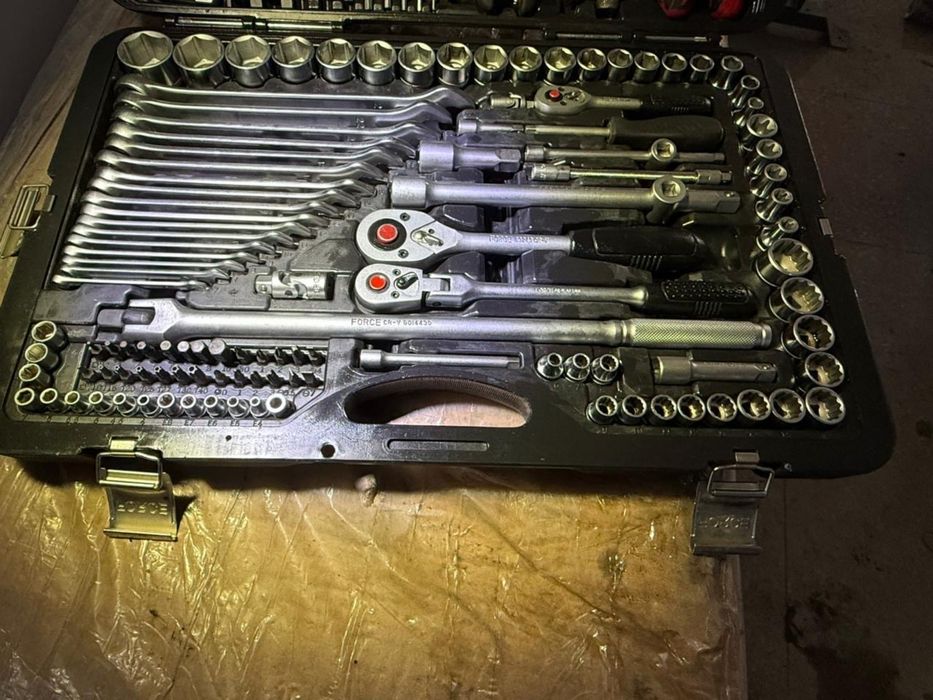 Набор ключей Force 142