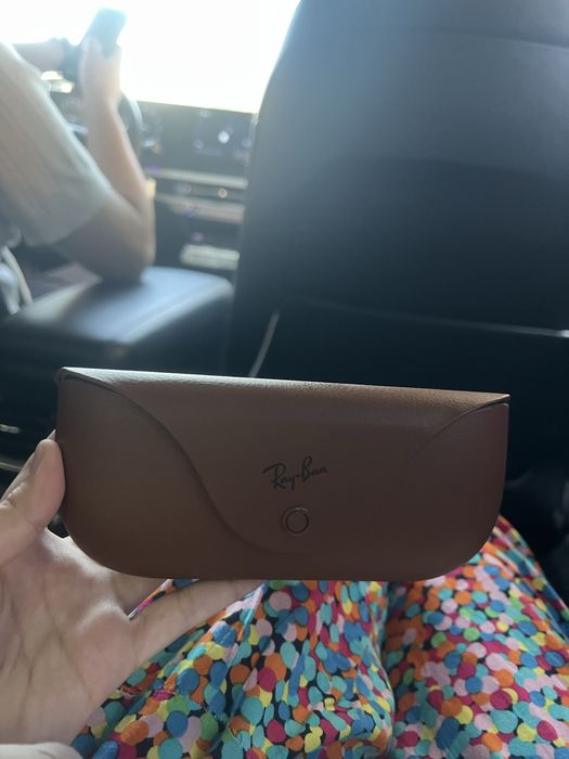 Футляр от rayban очков