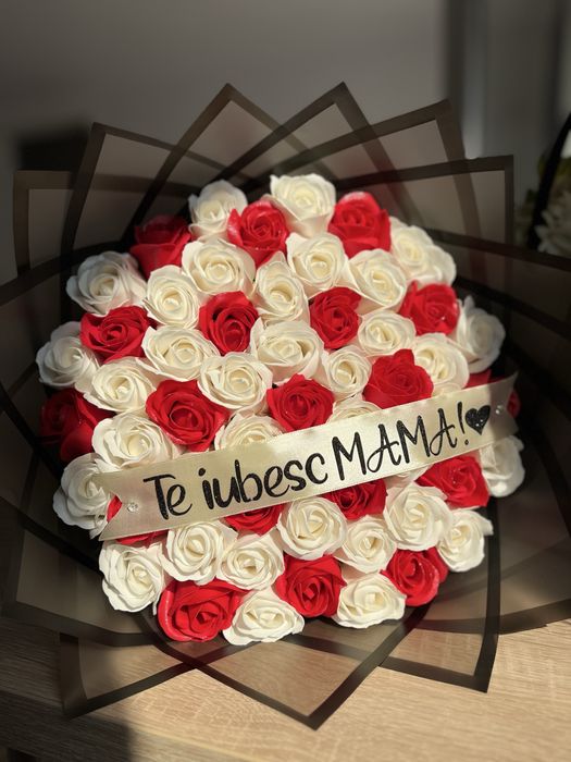 Buchete de flori din sapun personalizate