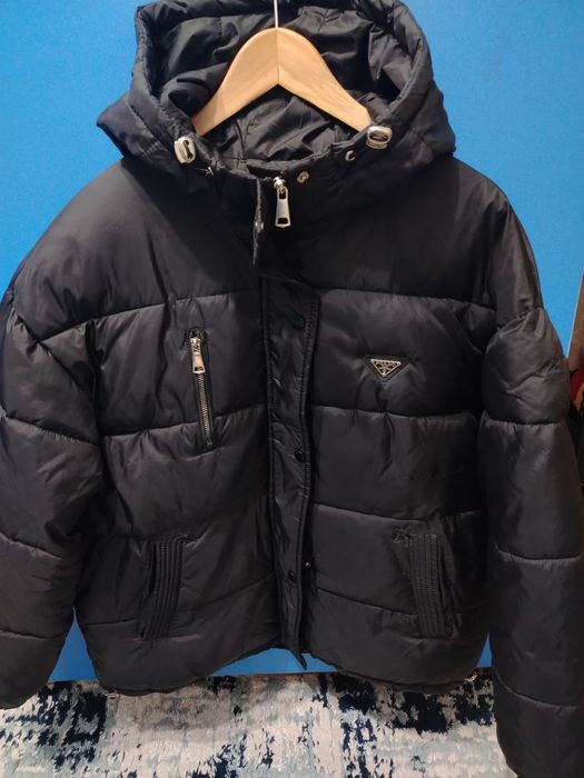 Женская куртка  на синтепоне