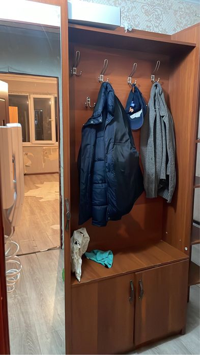 Шкаф для прихожей