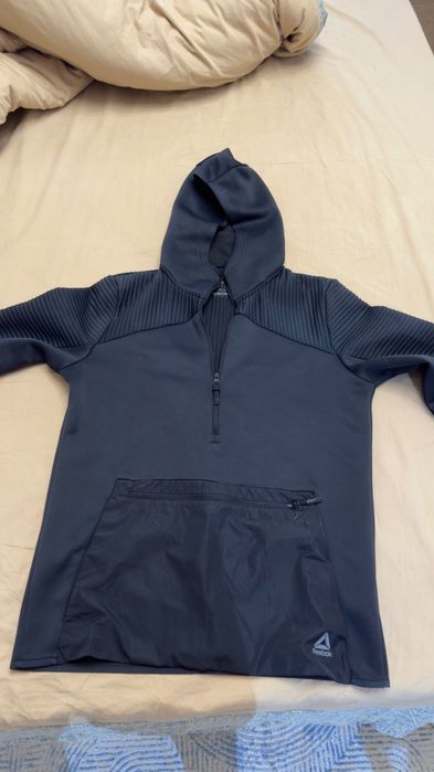 кофта Reebok, размер M