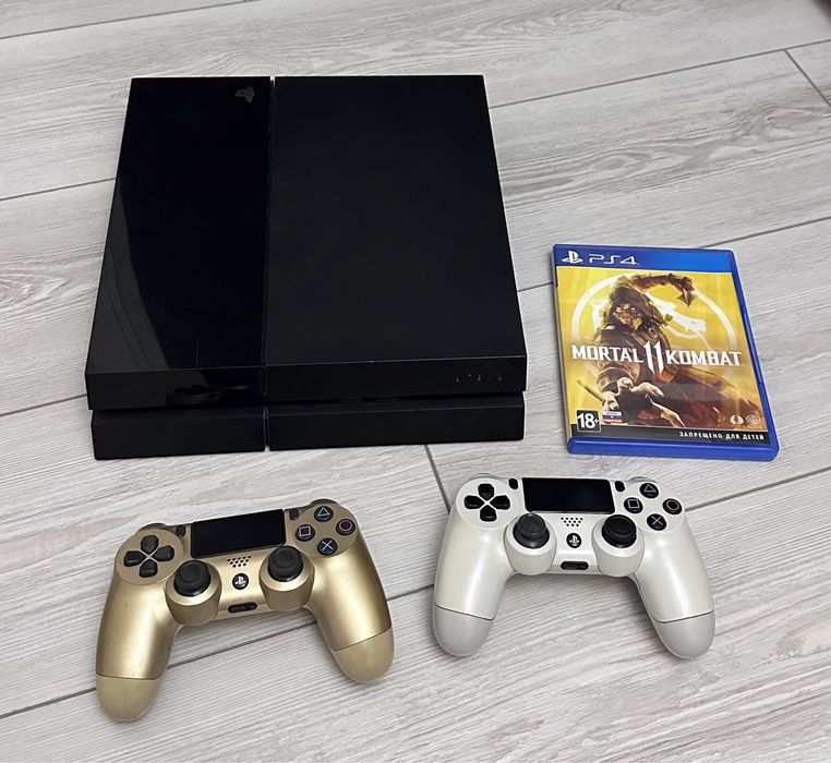 Продам sony ps4 fat
