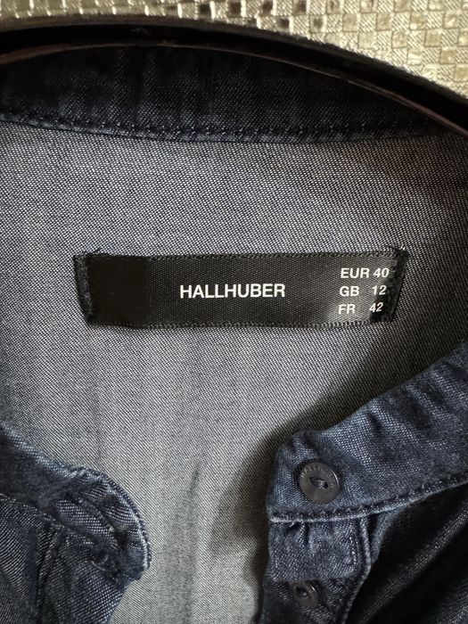 Продам женские кроссовки