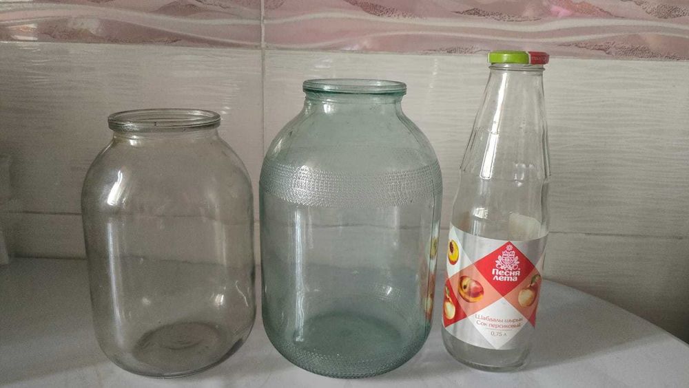 Продам банки и бутылки