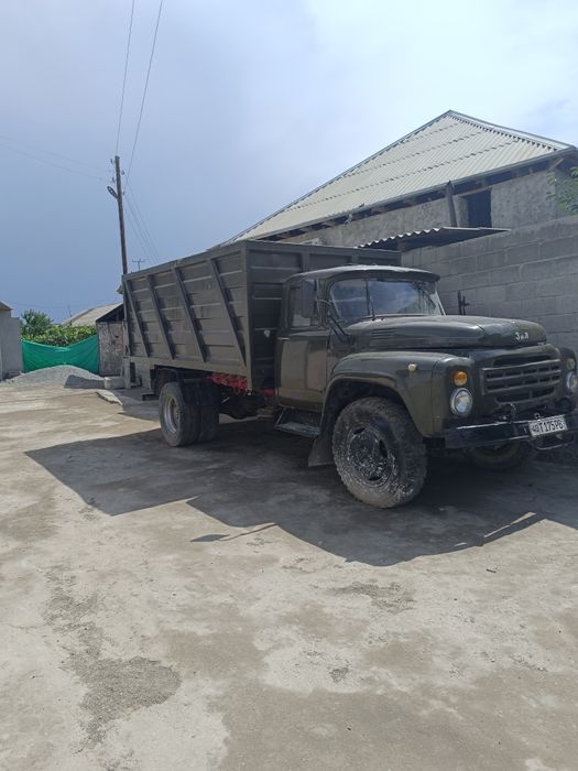Zil 130 sotiladi