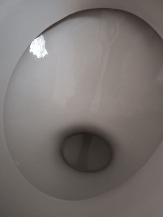 Продам унитаз в идеальном состоянии