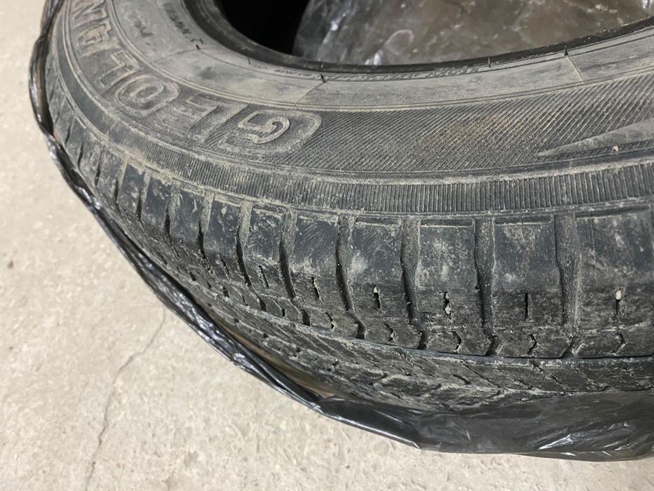 Продам летние шины на Rav4
