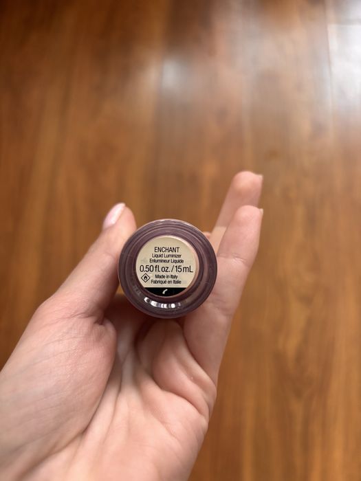 Rare beauty liquid highlighter