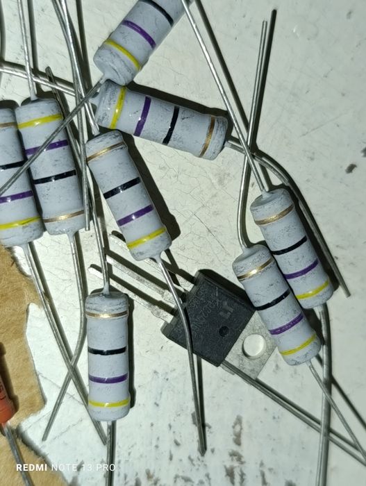 Продам транзисторы радиодетали