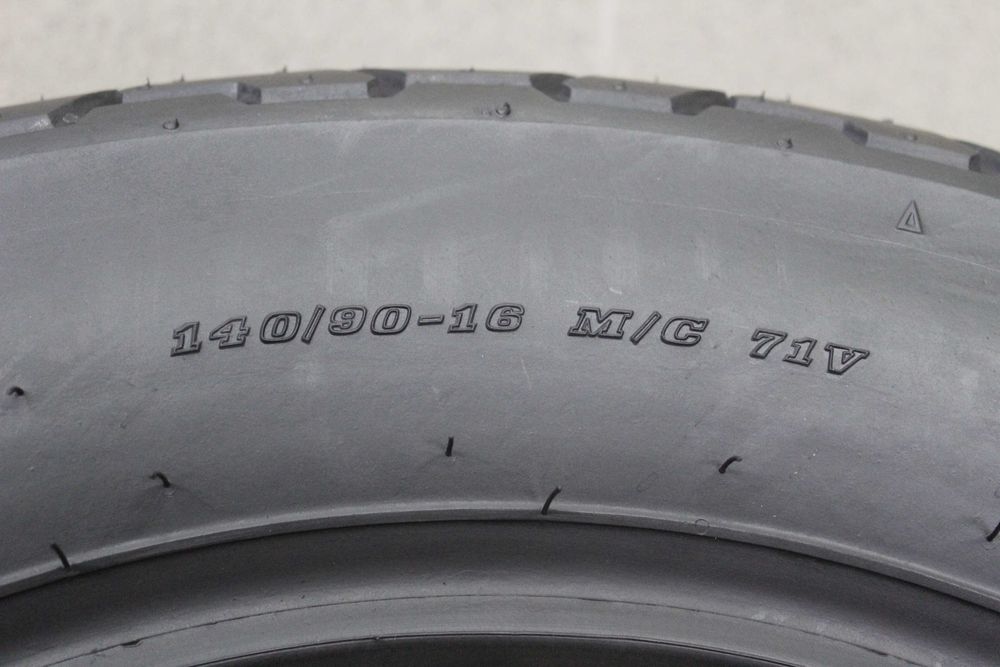 140/90-16 Dunlop