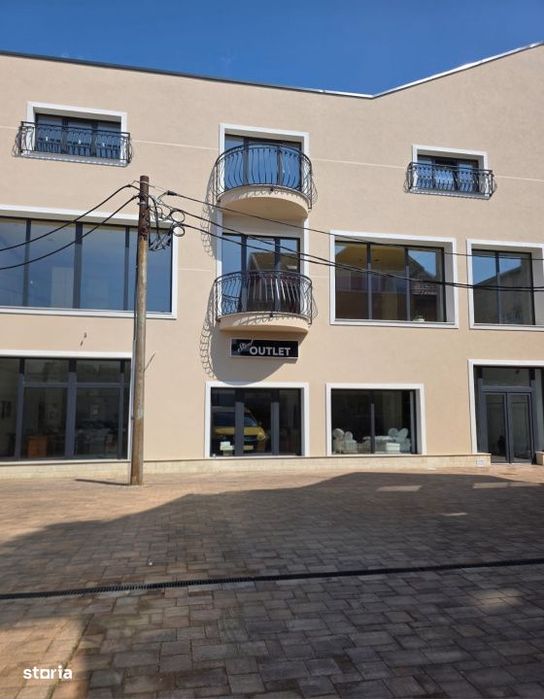 Cladire moderna de inchiriat – 850 mp utili, 3 nivele + subsol – P