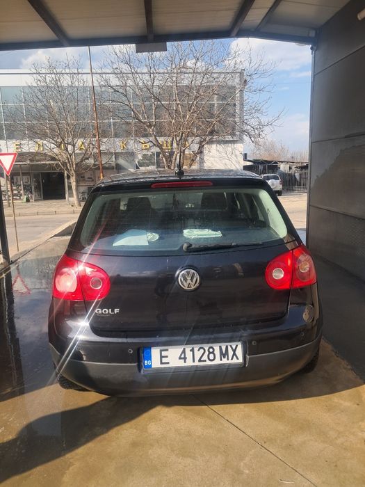 Продавам Golf 5 1.9 TDI