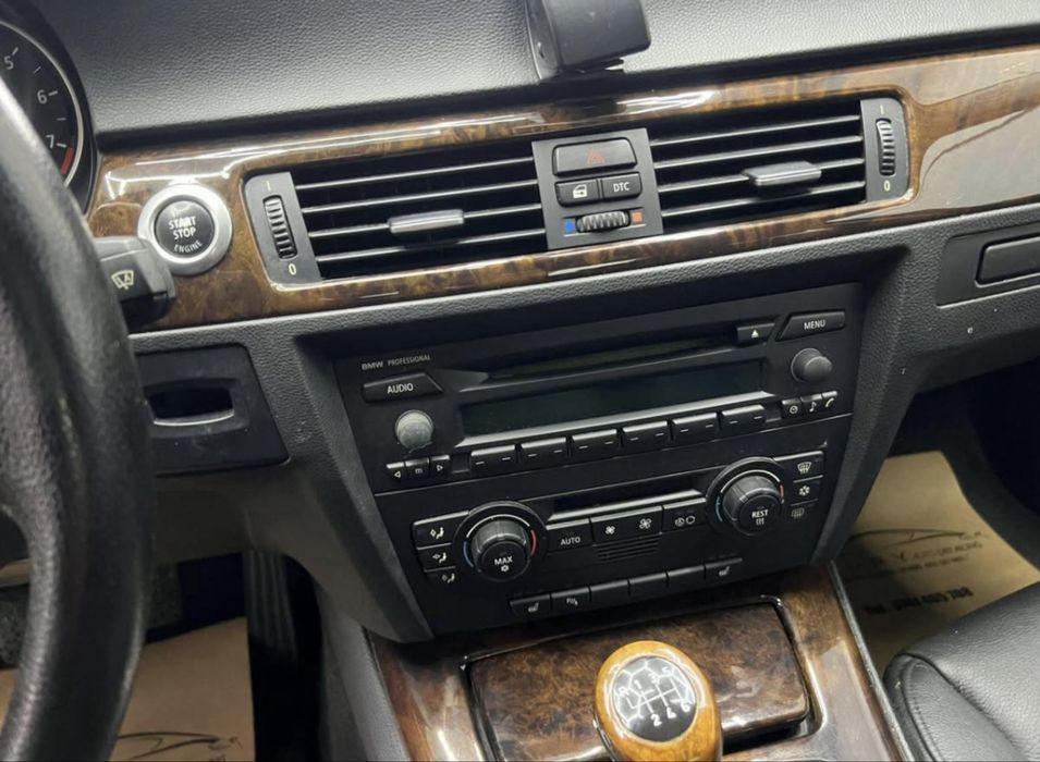 Bmw e90 2,5 i,6 trepte manual.