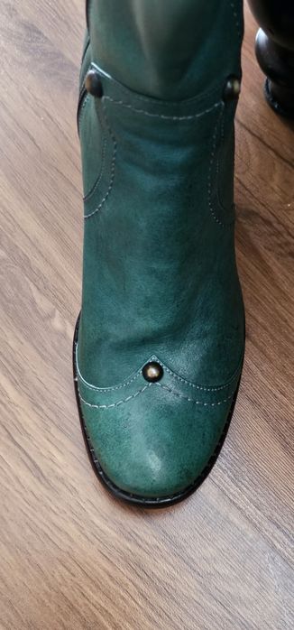 Продам сапоги женские