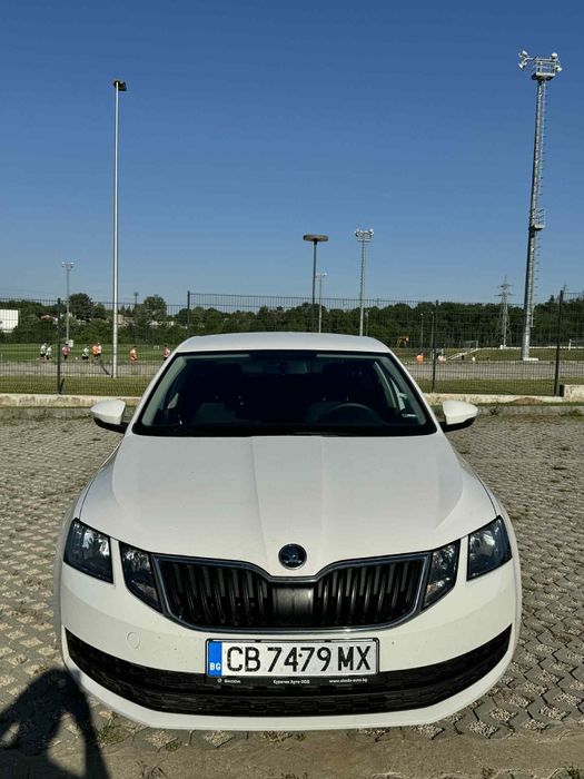 Продавам Шкода октавия