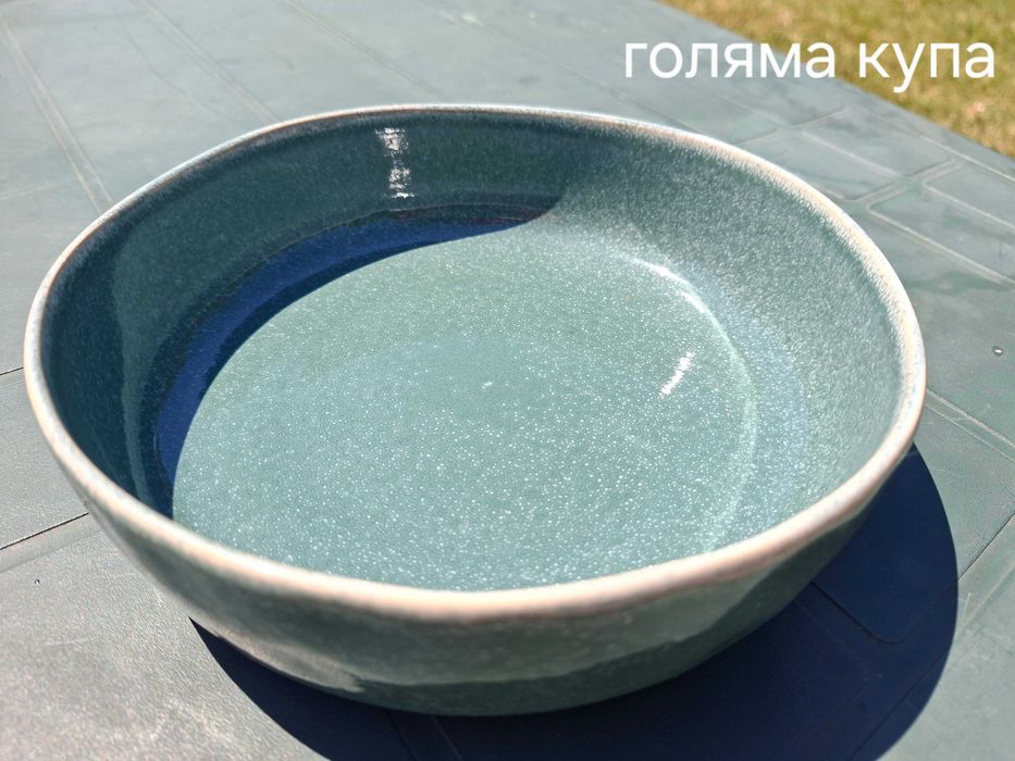 Керамични чинии и купи