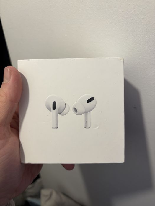 AirPods Pro продам