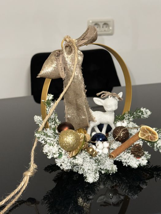 Decoratiune pentru usa