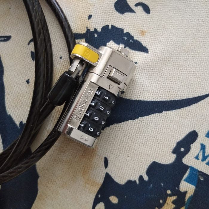 Замок для ноутбука