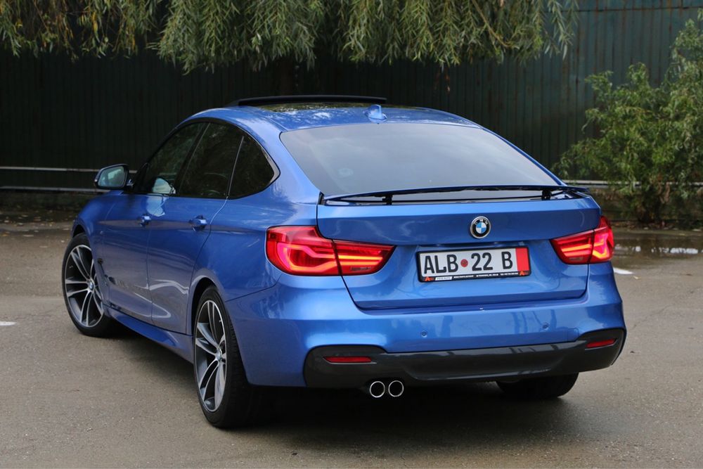 BMW Seria 3 GT 2018 MPacket 2.0 224cp B47 Euro6 / Panorama / 2Butoane / Carplay / NaviMare / CuloareDeosebita