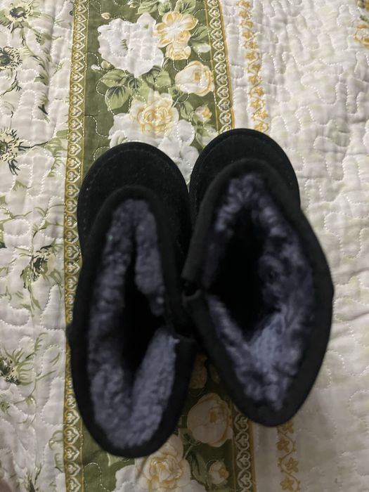 Продам детские угги