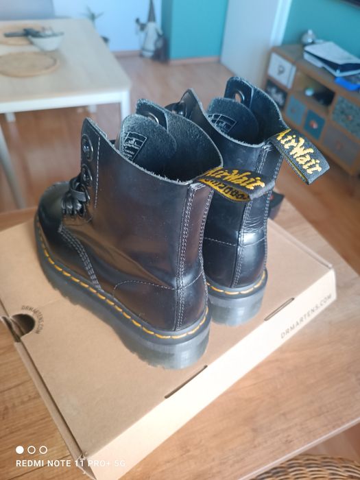 Обувки Dr. Martens