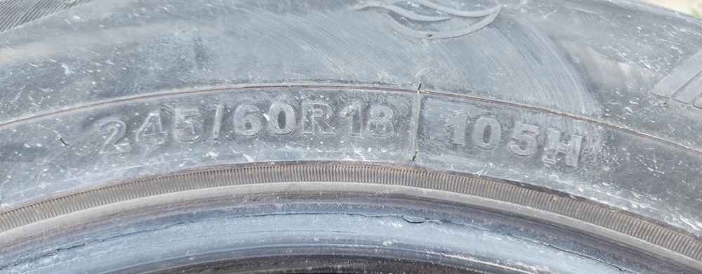 Продам шины б/у 245/60/18