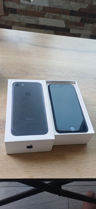 Iphone 7  работещ