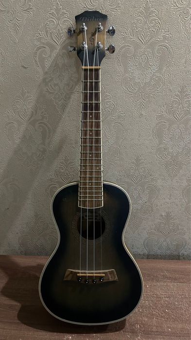 Укулеле в хорошем состоянии