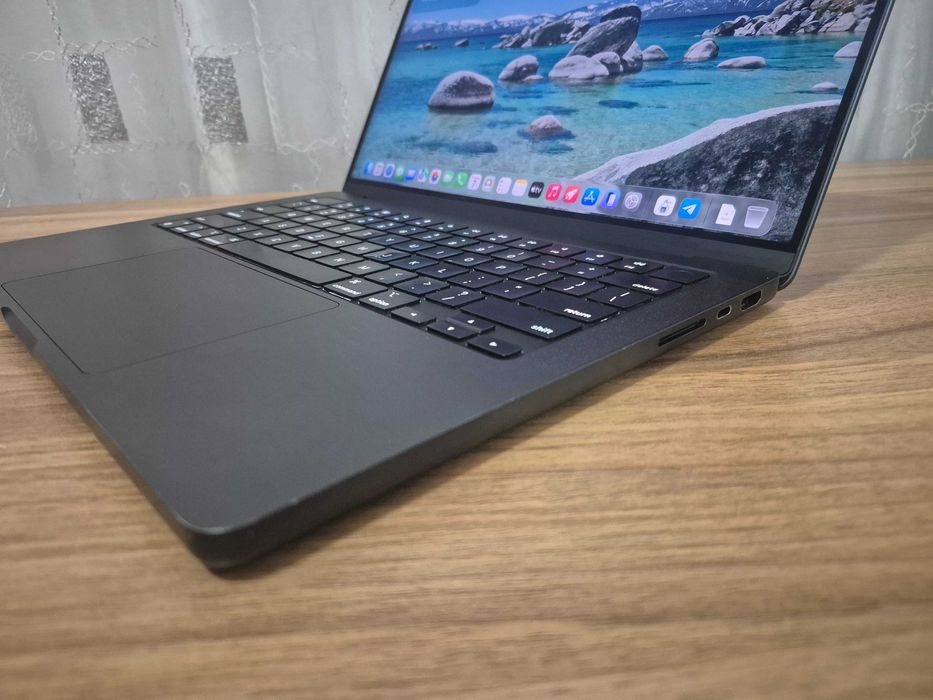 MacBook Pro 2023 M3 Pro