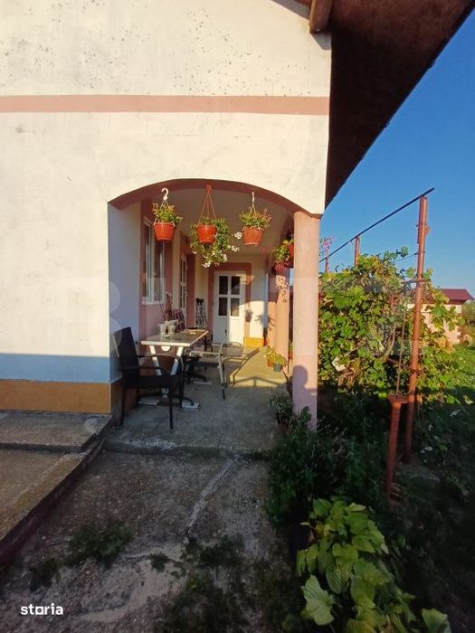 Casa de vanzare, 60 mp, teren, 4.717 mp, comuna Zvoristea