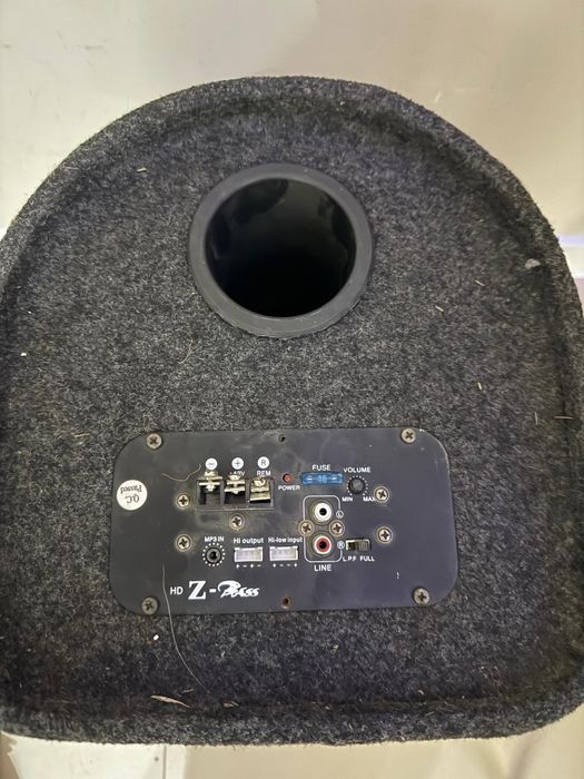 Продам сабвуфер Rizex