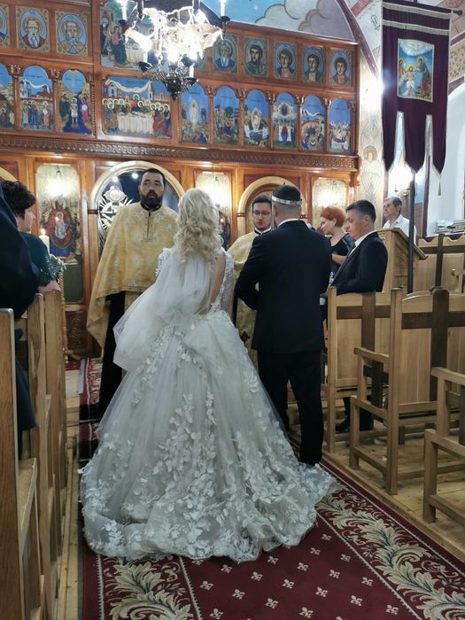 Vand rochie de mireasa