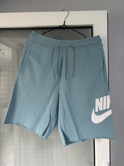 pantaloni scurti nike albastri