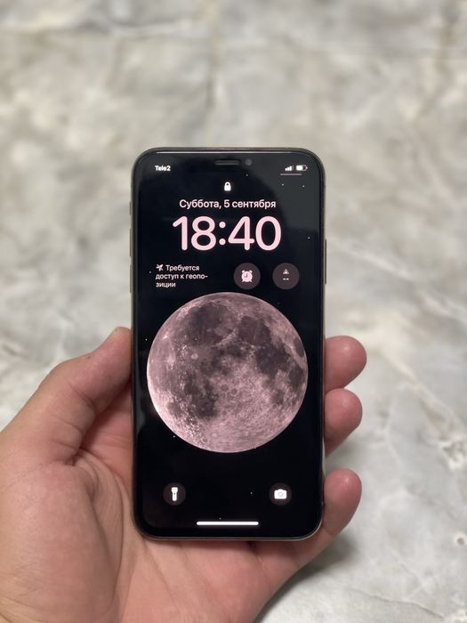 Продам Iphone  XS