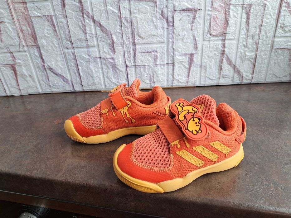 детски маратонки,кецове,спортни обувки,Adidas,ном.24,за момче,момиче