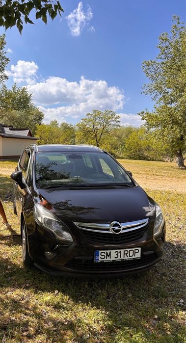 Opel Zafira 2014