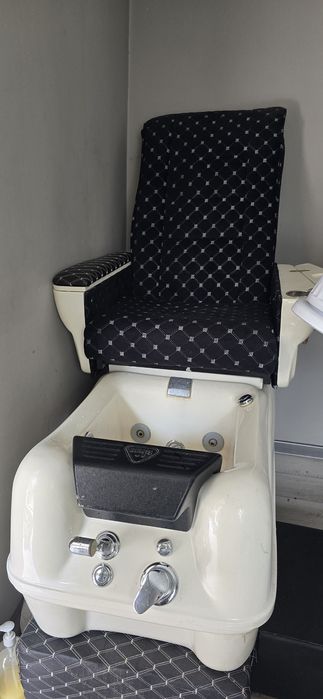 Продам педикюрное кресло